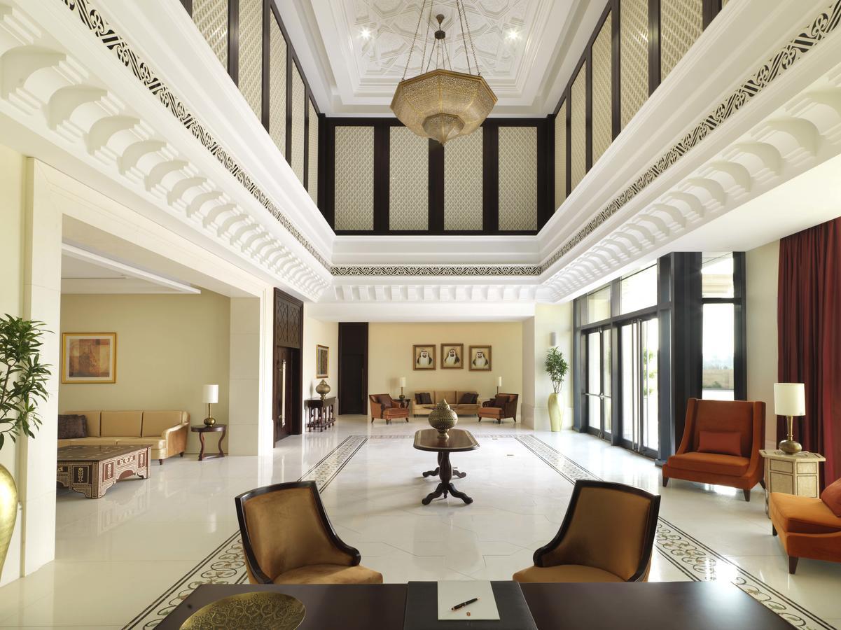 Bab Al Qasr Residence Абу Даби Екстериор снимка