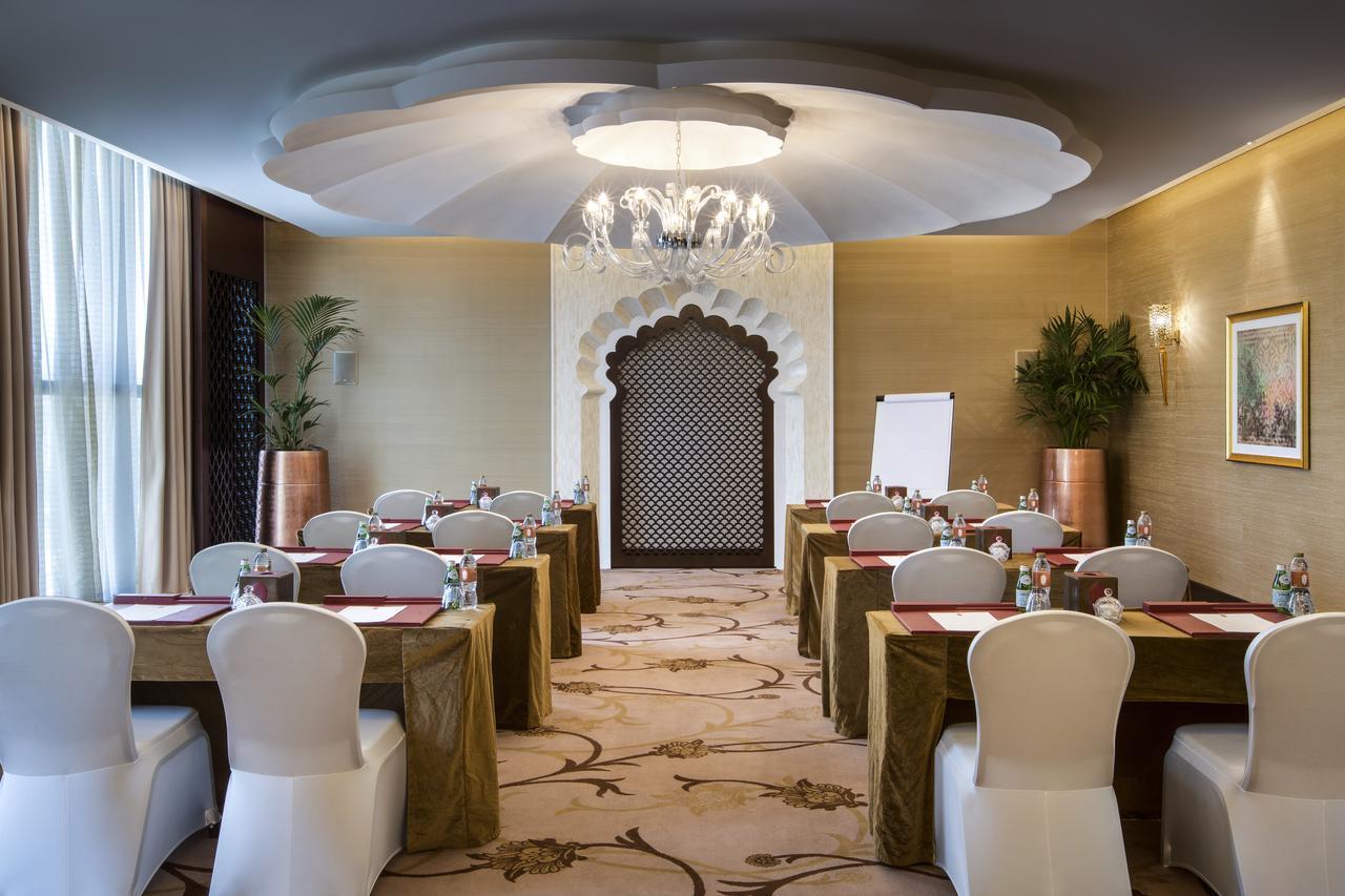 Bab Al Qasr Residence Абу Даби Екстериор снимка